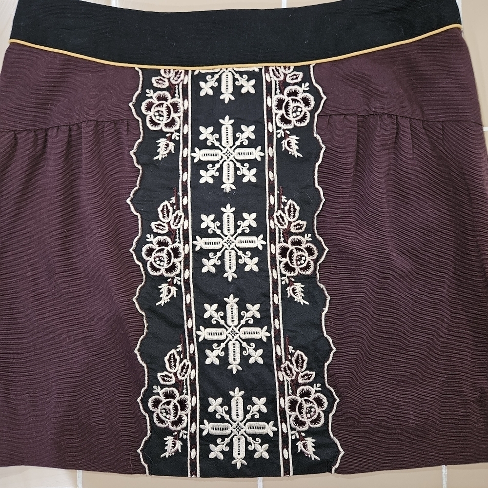 Anthropologie Floreat Women's Maroon Mini Skirt Size 2 - Picture 3 of 4